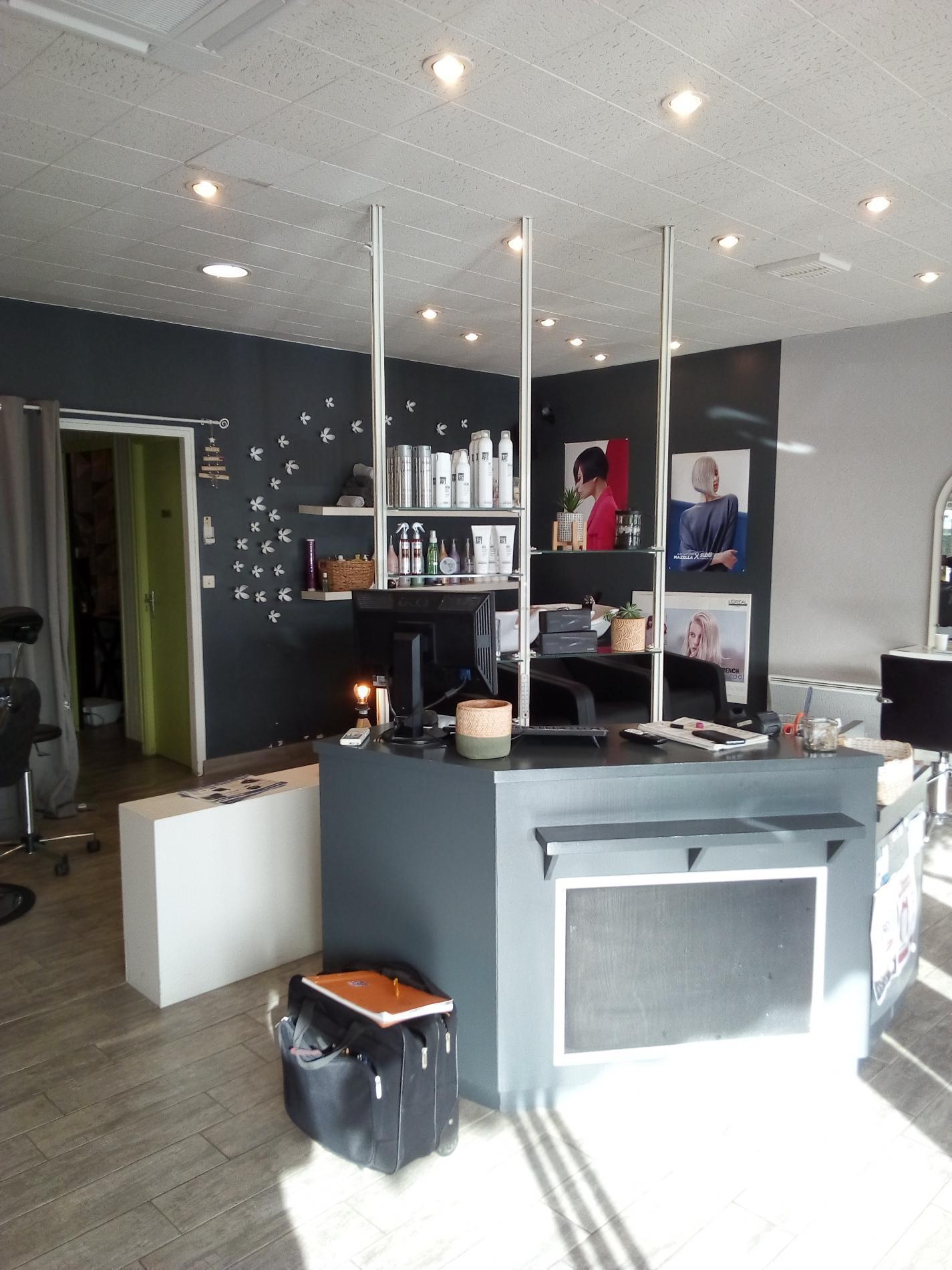 SALON DE COIFFURE CHANGEMENT D'HAIR